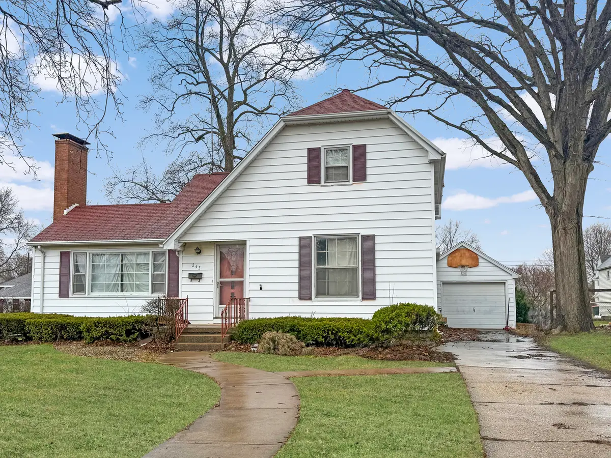 243 W Patton Street, Paxton, IL 60957 - #1