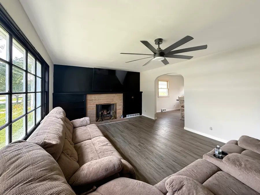 243 W Patton Street, Paxton, IL 60957 - #3