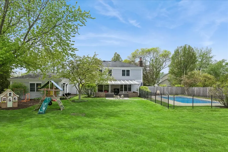 1430 Allyson Court, Libertyville, IL 60048 - #2