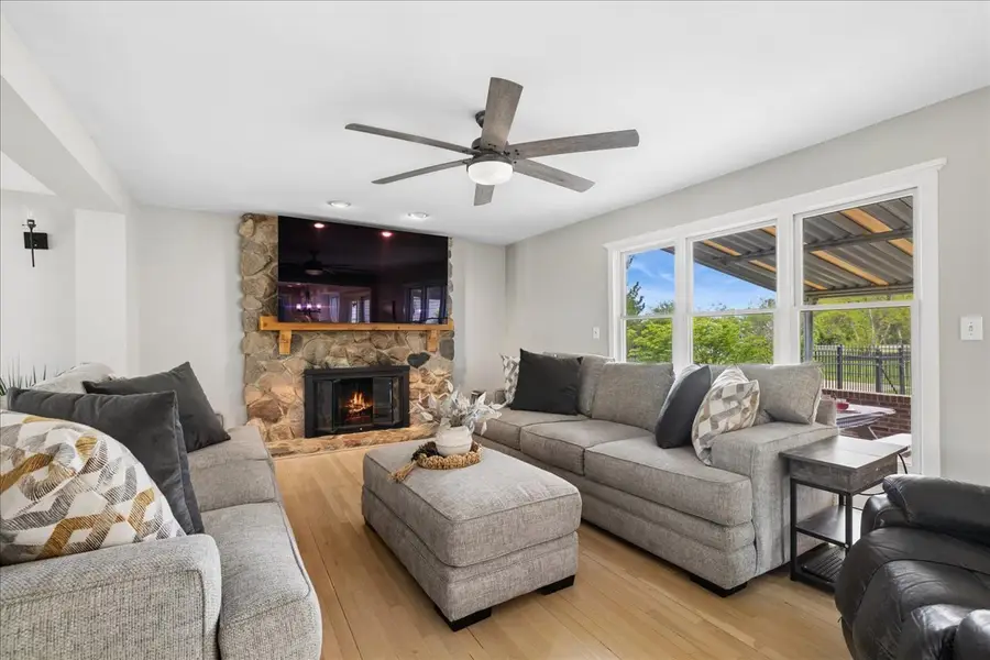 1430 Allyson Court, Libertyville, IL 60048 - #3