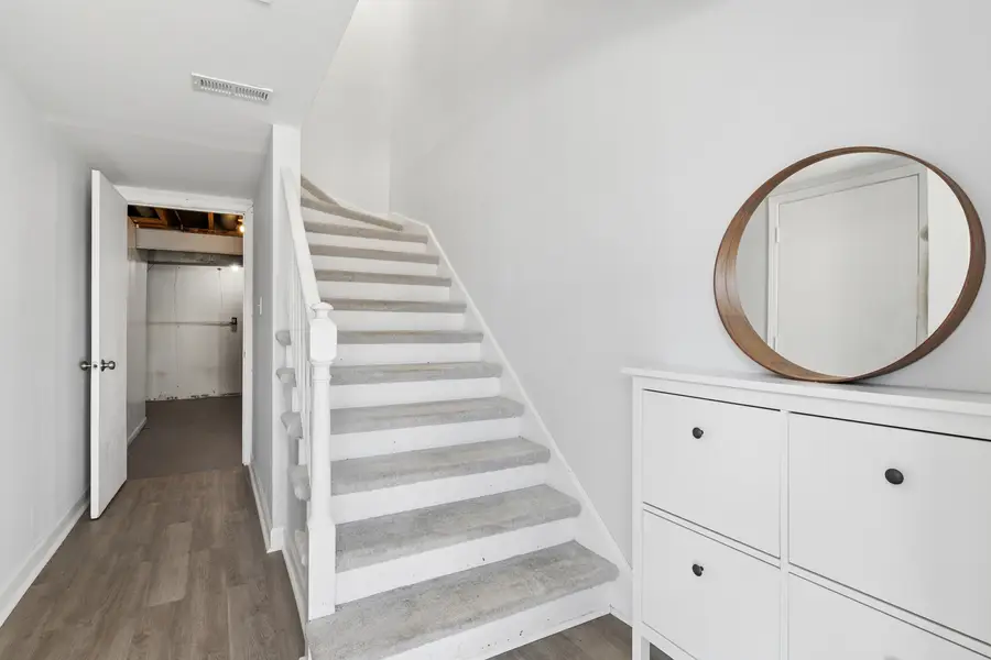 1936 Whitingham Lane, Hoffman Estates, IL 60169 - #3