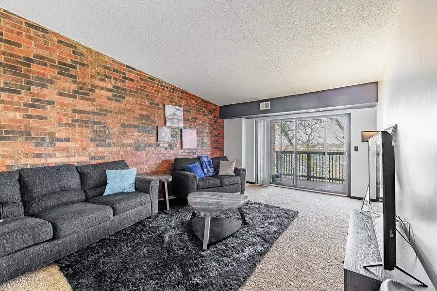 1504 Woodbridge Road #3F, Joliet, IL 60436 - #3