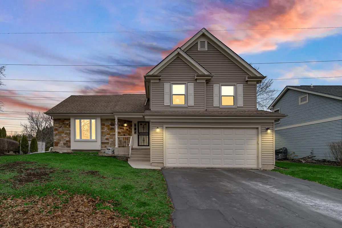 90 Copperwood Drive, Buffalo Grove, IL 60089 - #1