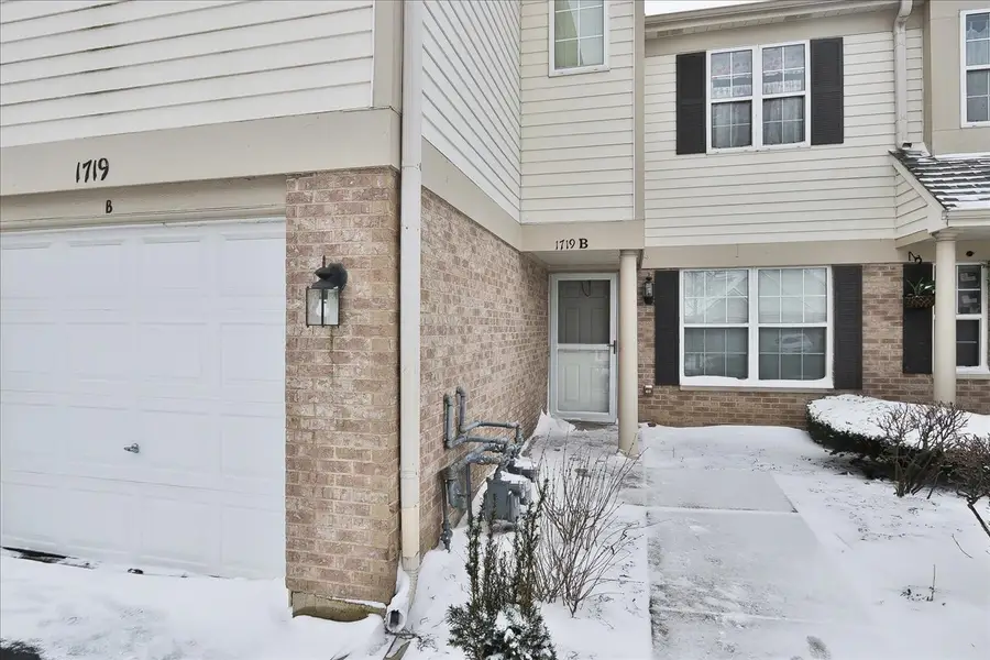 1719 Autumn Avenue #B, Schaumburg, IL 60193 - #2