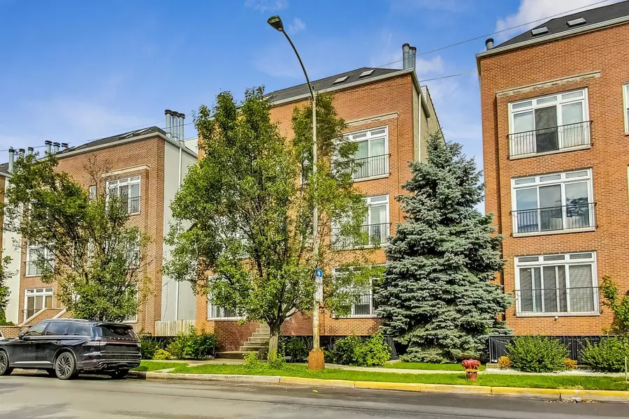1718 W Diversey Parkway #3, Chicago, IL 60614 - #2