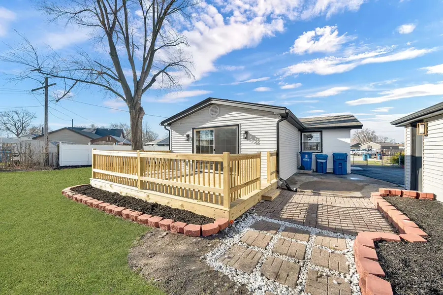 12843 Pleasant Court, Crestwood, IL 60418 - #3