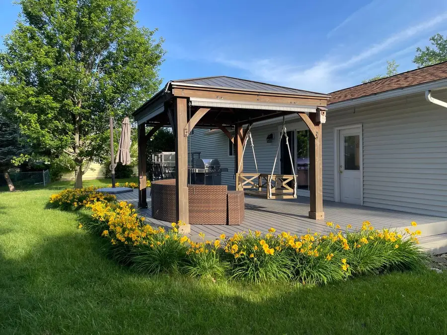 2815 Cooper Court, Woodridge, IL 60517 - #3