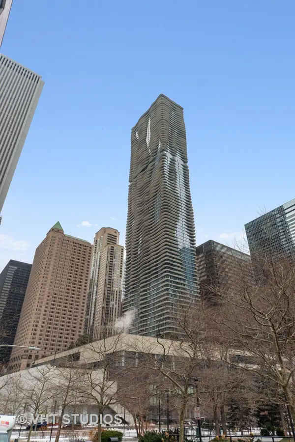 225 N Columbus Drive #6408, Chicago, IL 60601