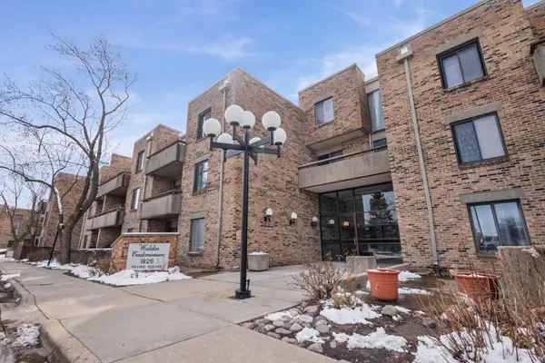 1926 Prairie Square #134, Schaumburg, IL 60173