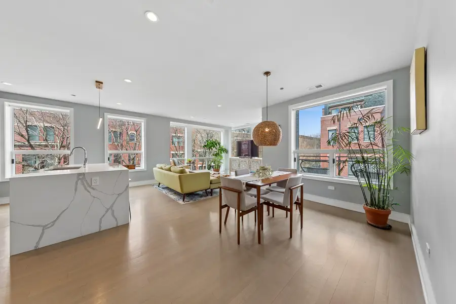 2643 N Hermitage Avenue #202, Chicago, IL 60614 - #2