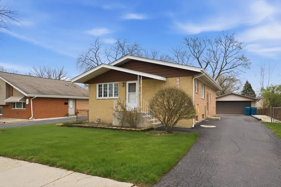 14325 Tripp Avenue, Midlothian, IL 60445 - #2