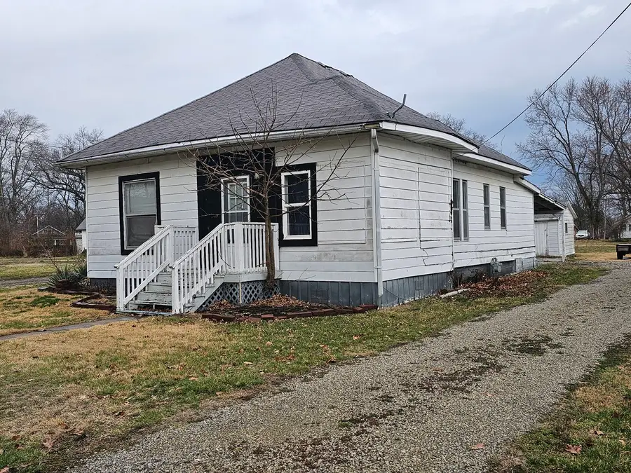 724 Park Avenue, Mount Vernon, IL 62864 - #2