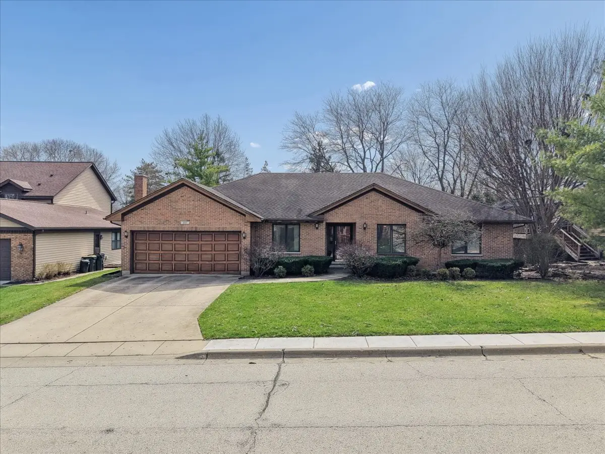 805 Furlong Drive, Libertyville, IL 60048 - #1