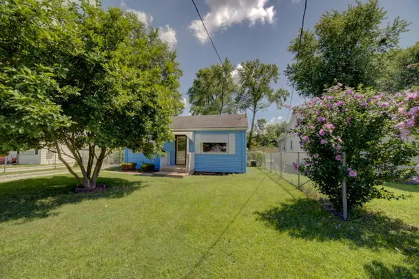 525 E Hickory Street, Watseka, IL 60970