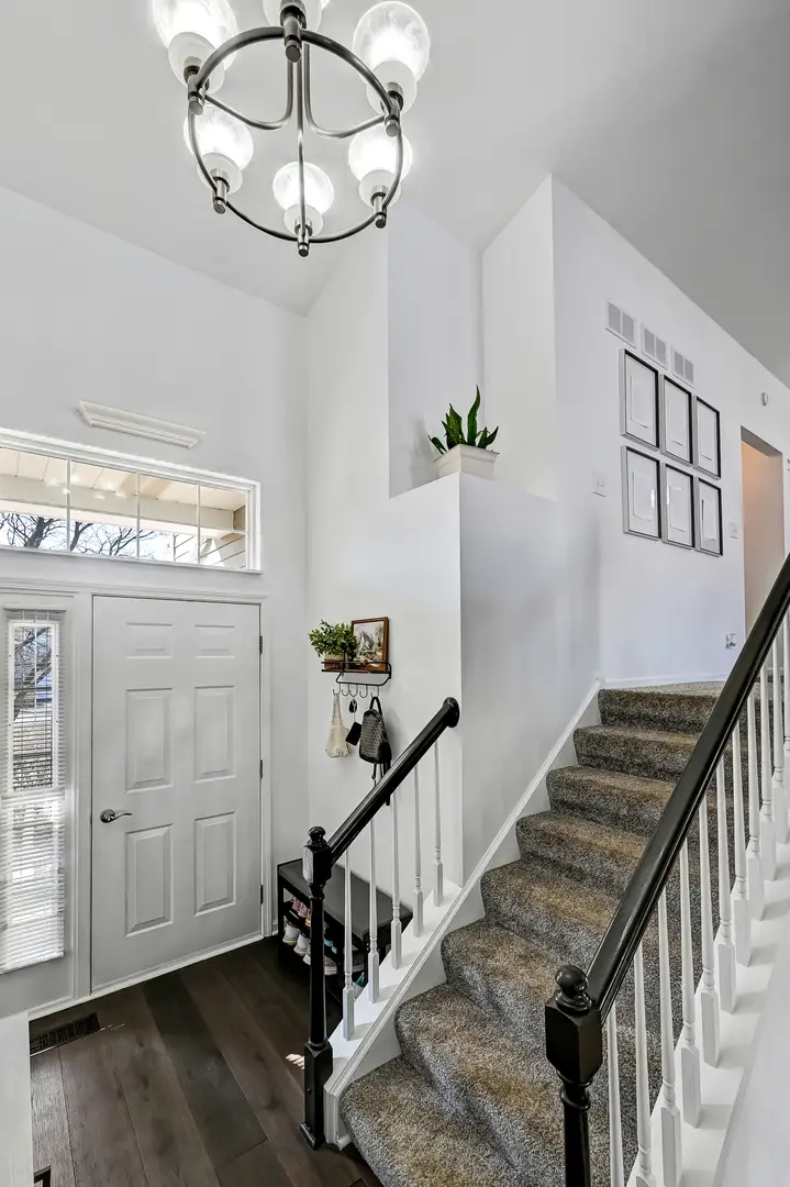 262 Waverly Court, Willowbrook, IL 60527 - #2