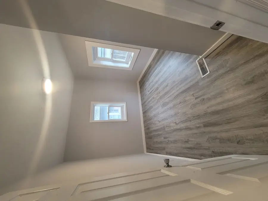 523 Ashland Avenue, Aurora, IL 60505 - #2