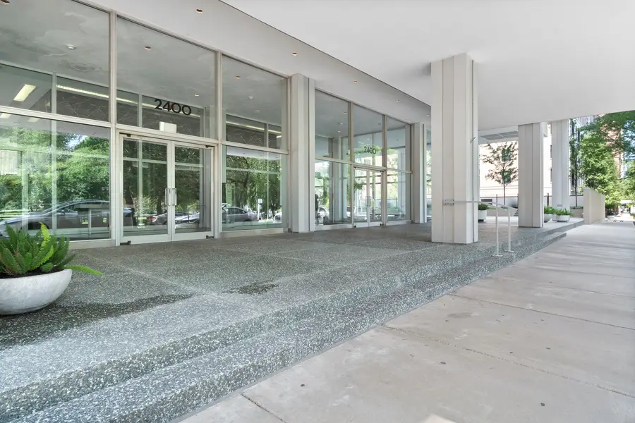 2400 N Lakeview Avenue #402, Chicago, IL 60614 - #2