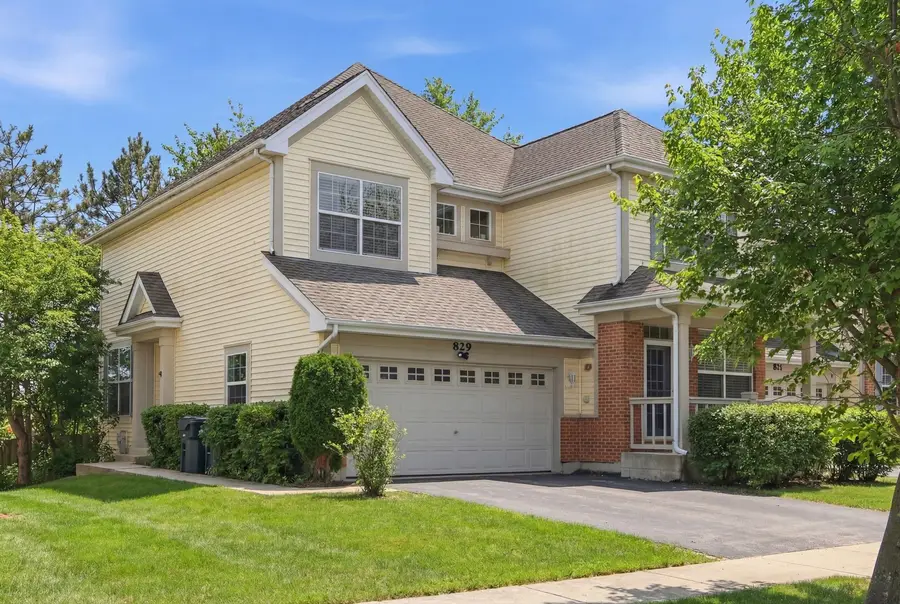 829 Linden Circle, Hoffman Estates, IL 60169 - #2