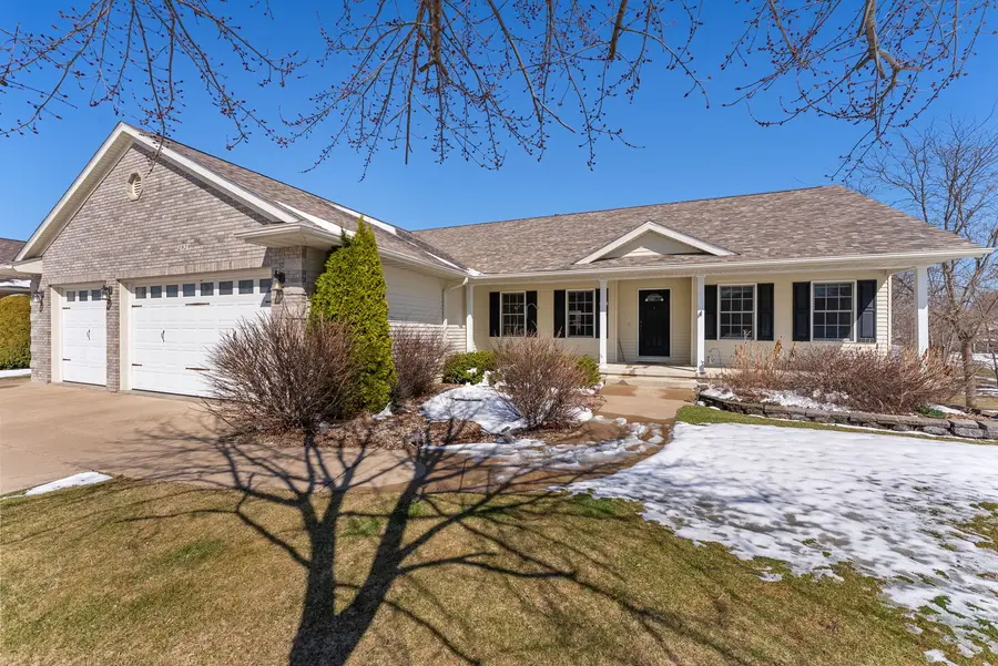 2929 Emerald Drive, Davenport, IA 52804 - #3