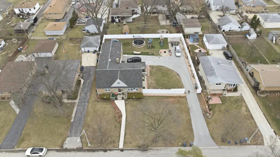 29 S Iowa Avenue, Addison, IL 60101 - #3