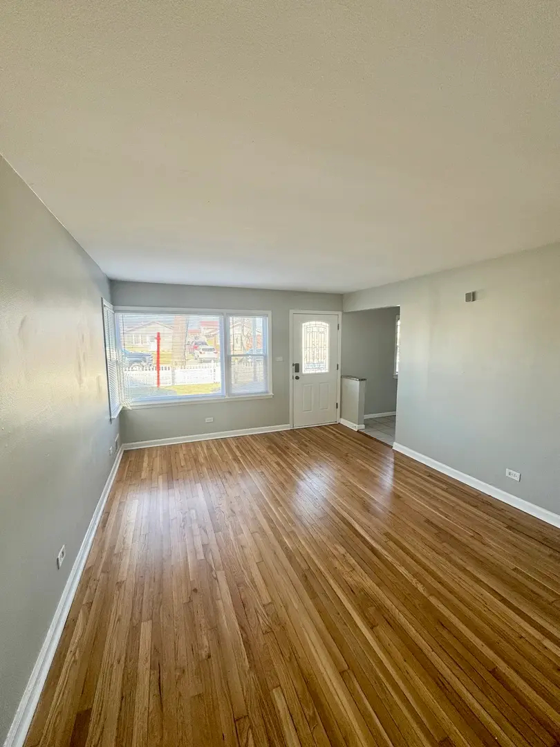 7609 Lockwood Avenue, Burbank, IL 60459 - #3