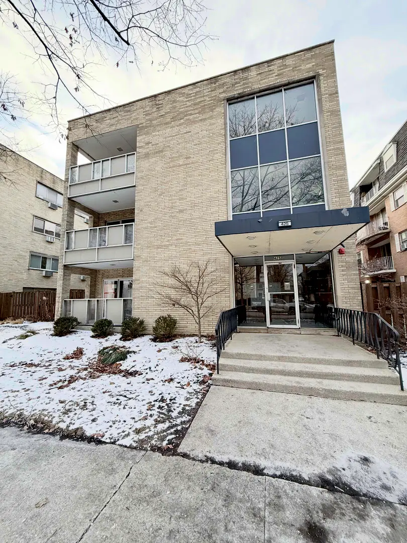 425 Wesley Avenue #102, Oak Park, IL 60302 - #1