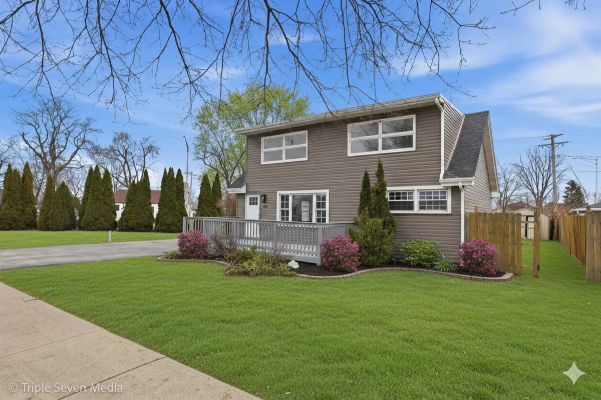 5831 W 81st Place, Burbank, IL 60459 - #1