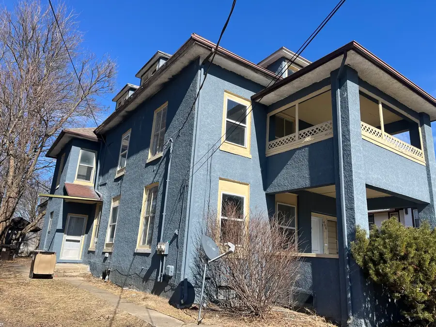 404-406 E Prospect Terrace, Freeport, IL 61032 - #2