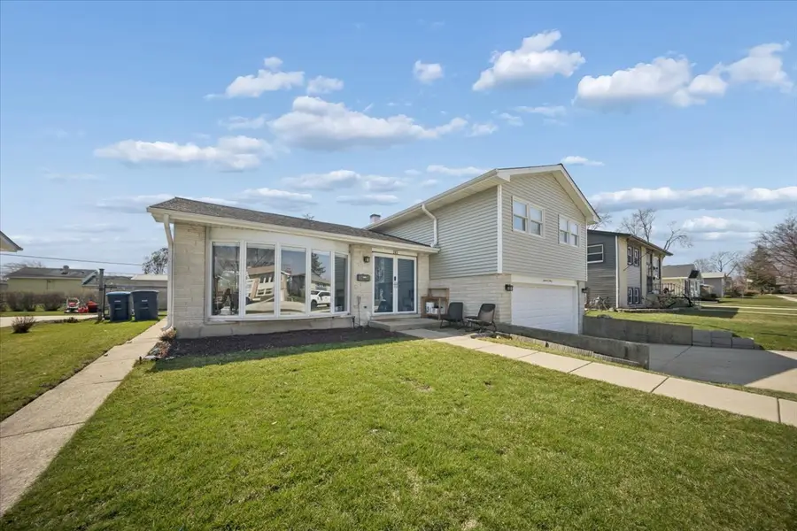 703 Westmere Road, Des Plaines, IL 60016 - #2