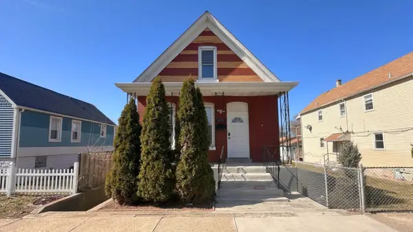 10710 S Green Bay Avenue, Chicago, IL 60617