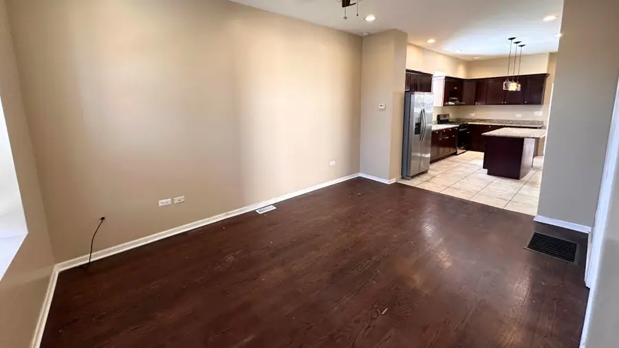 10710 S Green Bay Avenue, Chicago, IL 60617 - #2