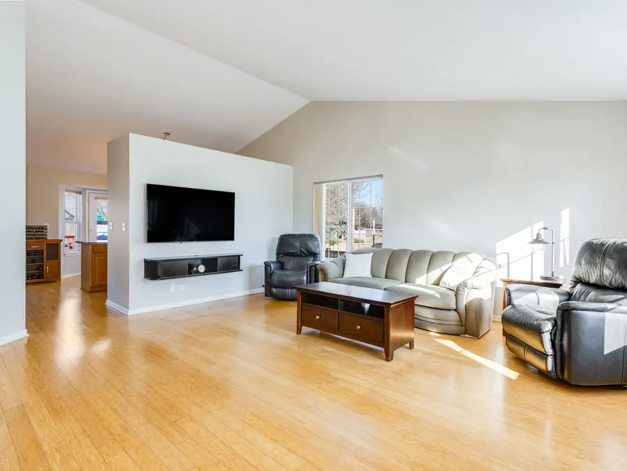 2013 Lyndhurst Lane, Aurora, IL 60503 - #3