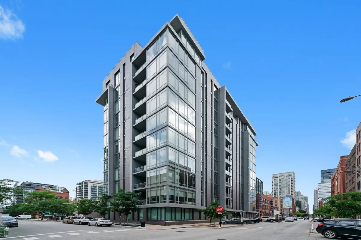 360 W Erie Street #3D, Chicago, IL 60654 - #1