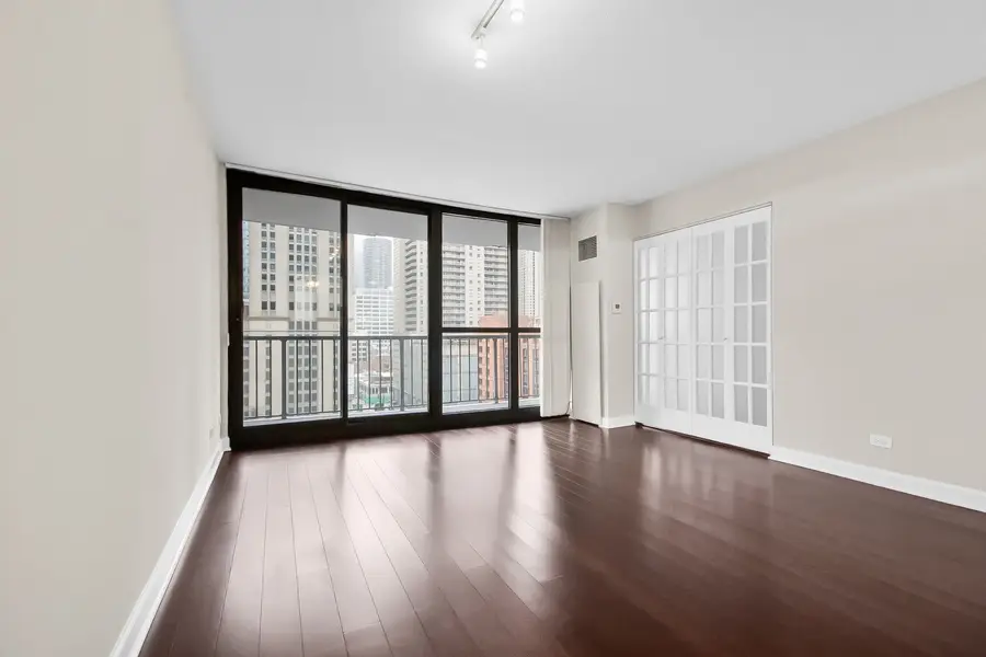 10 E Ontario Street #1004, Chicago, IL 60611 - #3