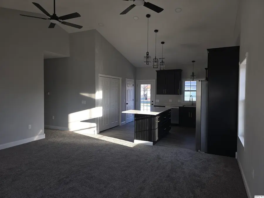 1301 Wabash Avenue, Carthage, IL 62321 - #3