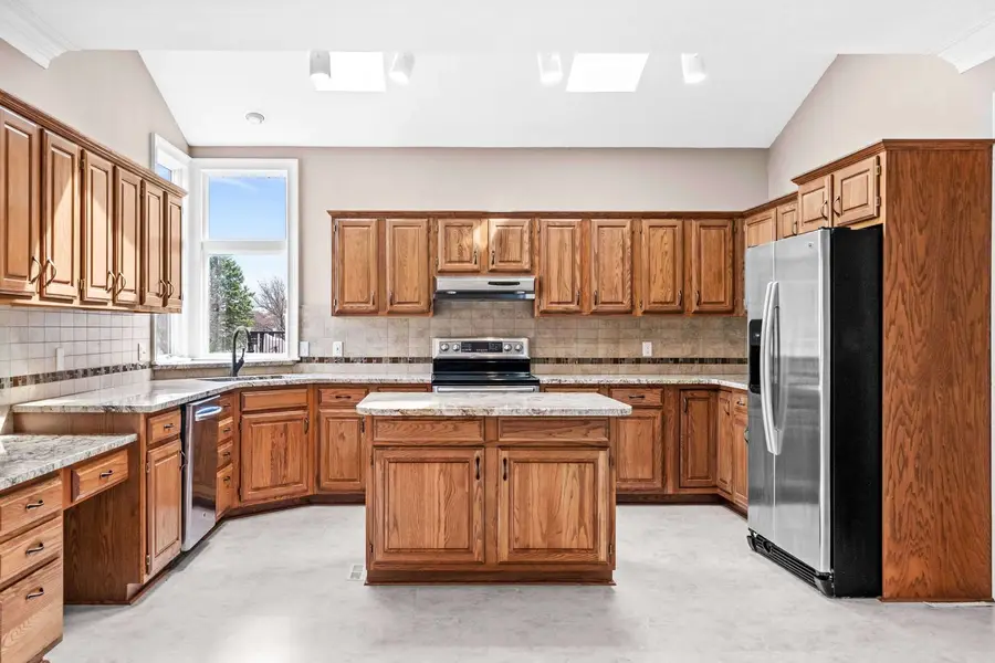 7 Red Stone Court, Bloomington, IL 61704 - #3