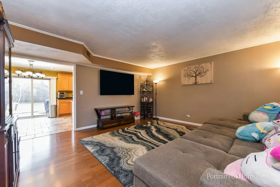 930 Maple Court, Bartlett, IL 60103 - #2