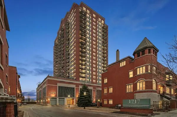 1717 S Prairie Avenue #2102, Chicago, IL 60616