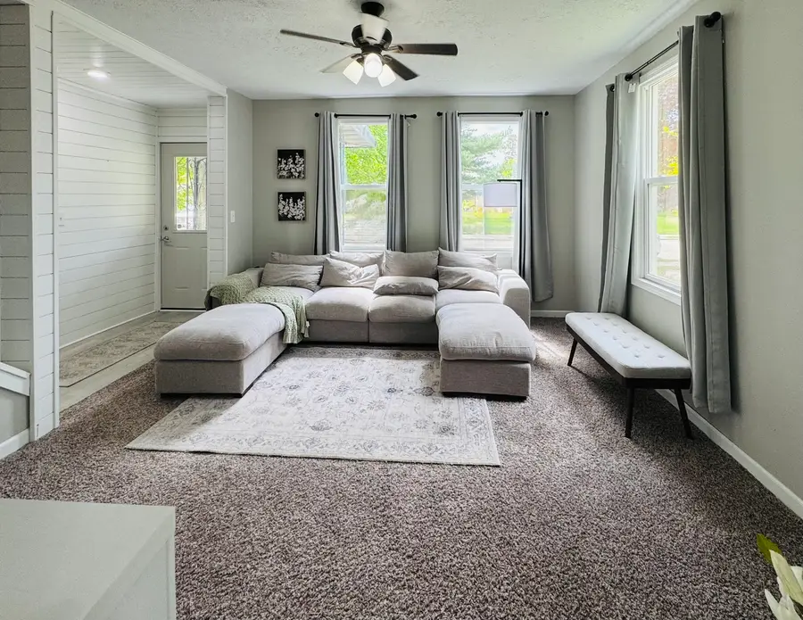 306 11th Avenue, Sterling, IL 61081 - #2