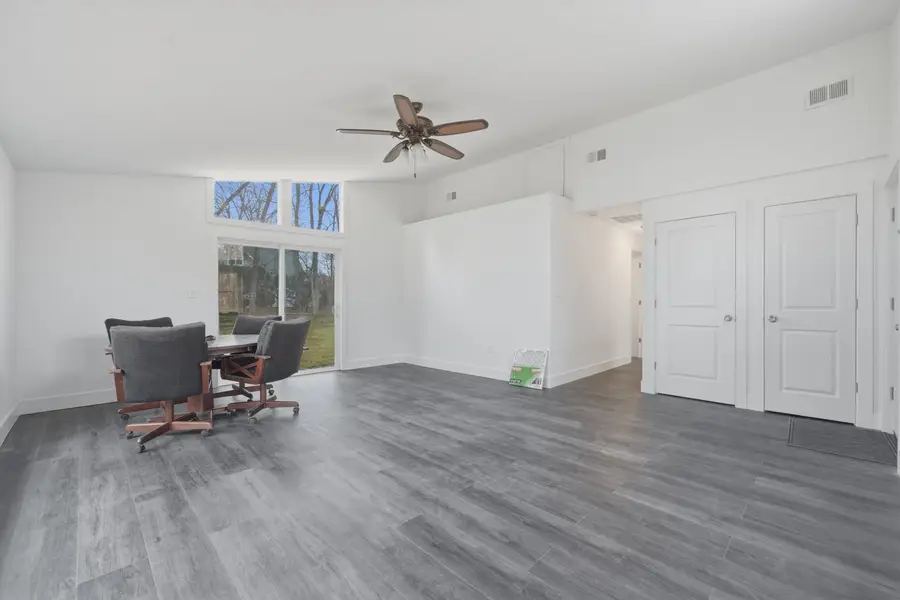 528 Charlotte Avenue, Crystal Lake, IL 60014 - #3