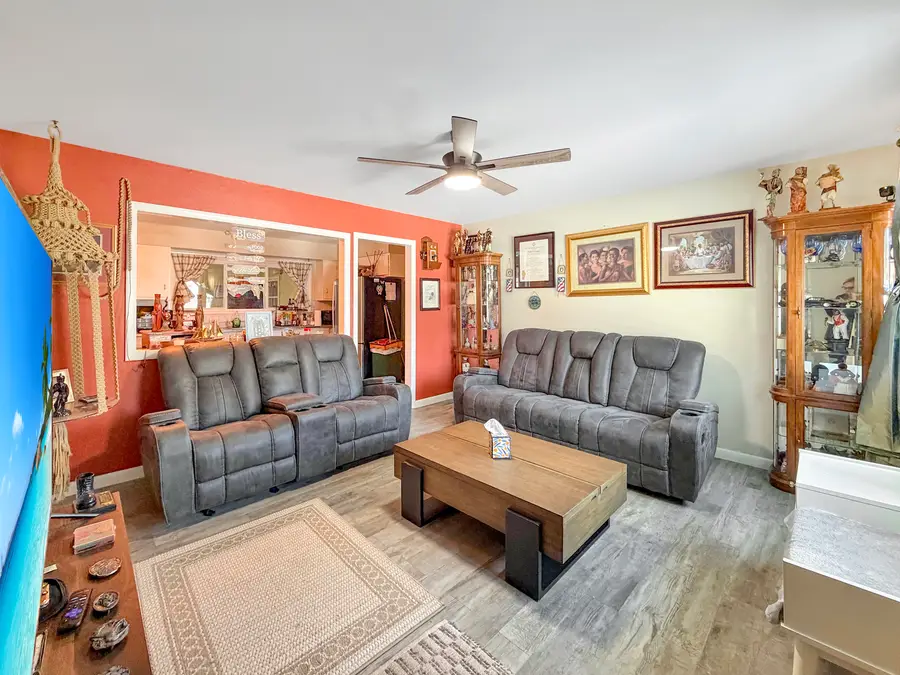 1427 Mark Drive, Freeport, IL 61032 - #3