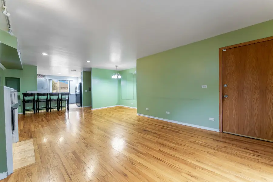 7632 W Lawrence Avenue #1A, Harwood Heights, IL 60706 - #3