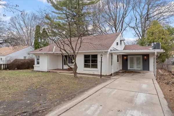 1412 W Clark Street, Champaign, IL 61821