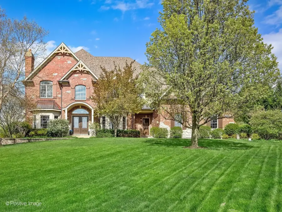 37W220 Mission Hills Drive, Saint Charles, IL 60175 - #3