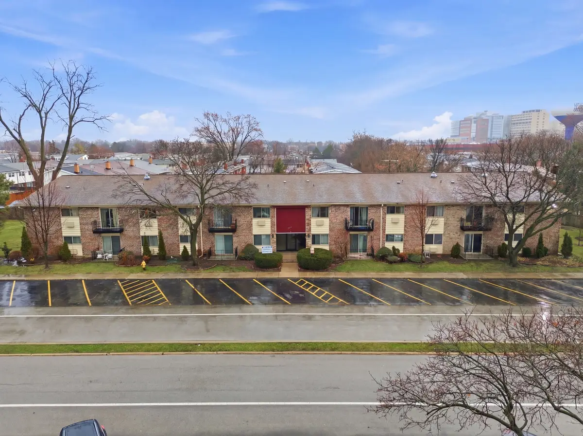 8995 Kennedy Drive N #206F, Des Plaines, IL 60016 - #1