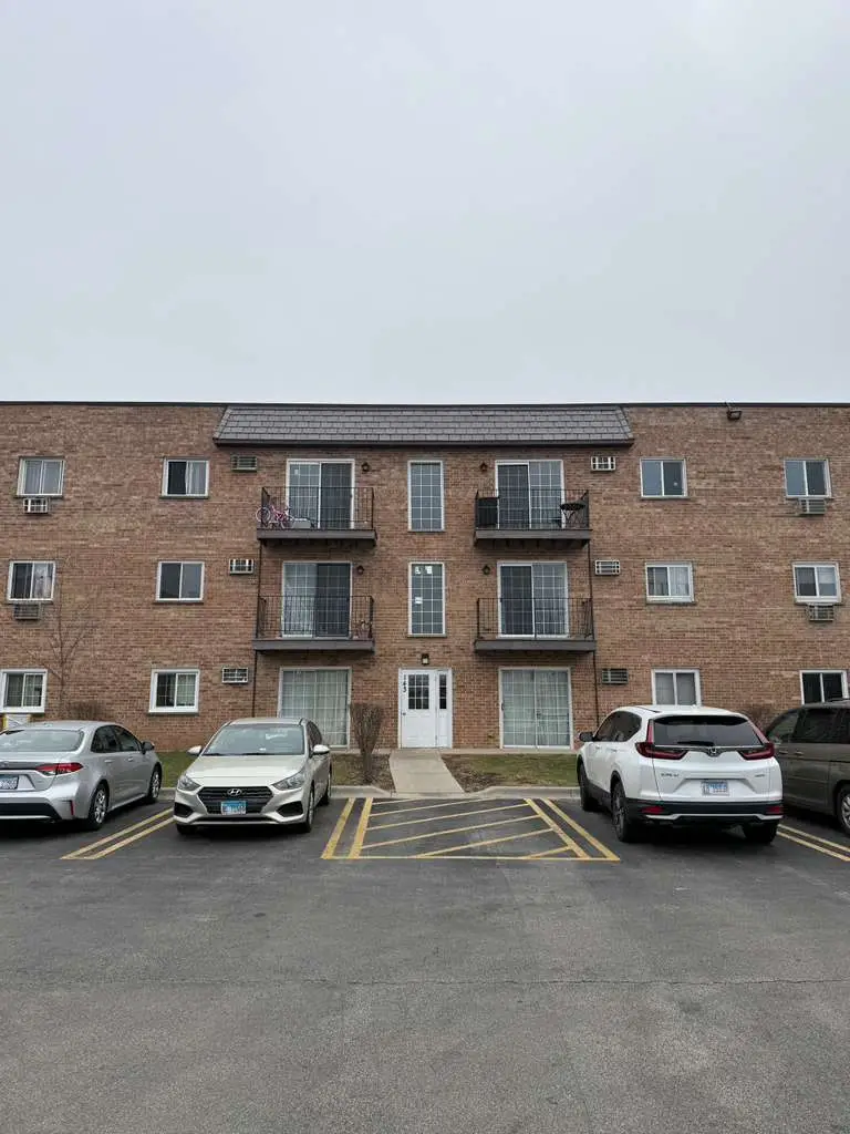 143 W Elk Trail #340, Carol Stream, IL 60188 - #1