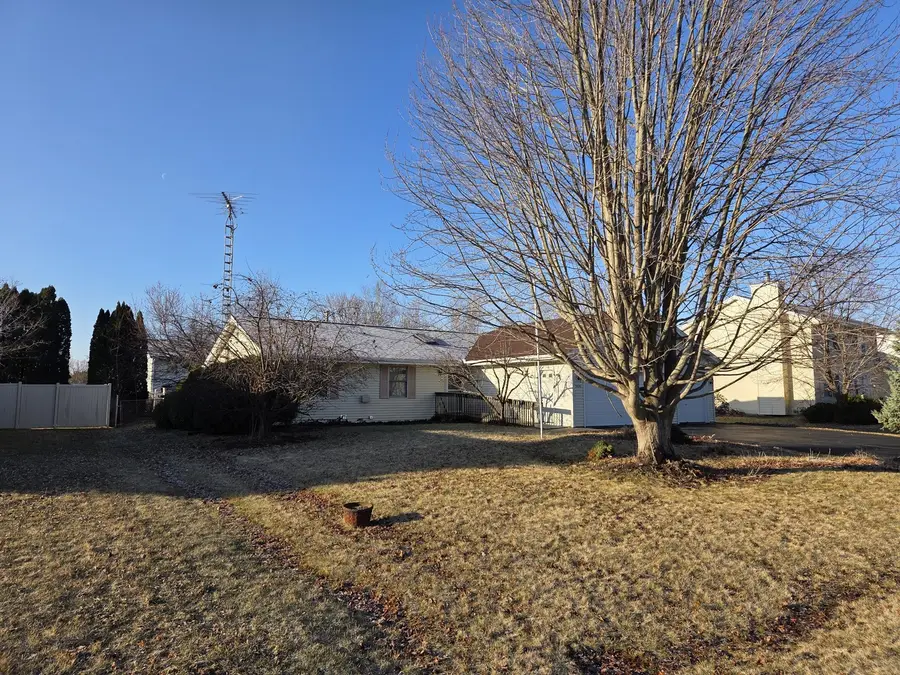 5836 Longest Drive, South Beloit, IL 61080 - #2