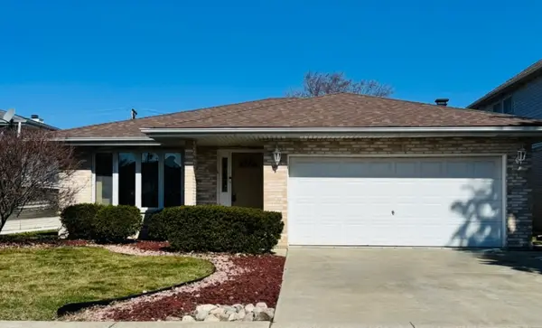 7110 W 82nd Place, Burbank, IL 60459