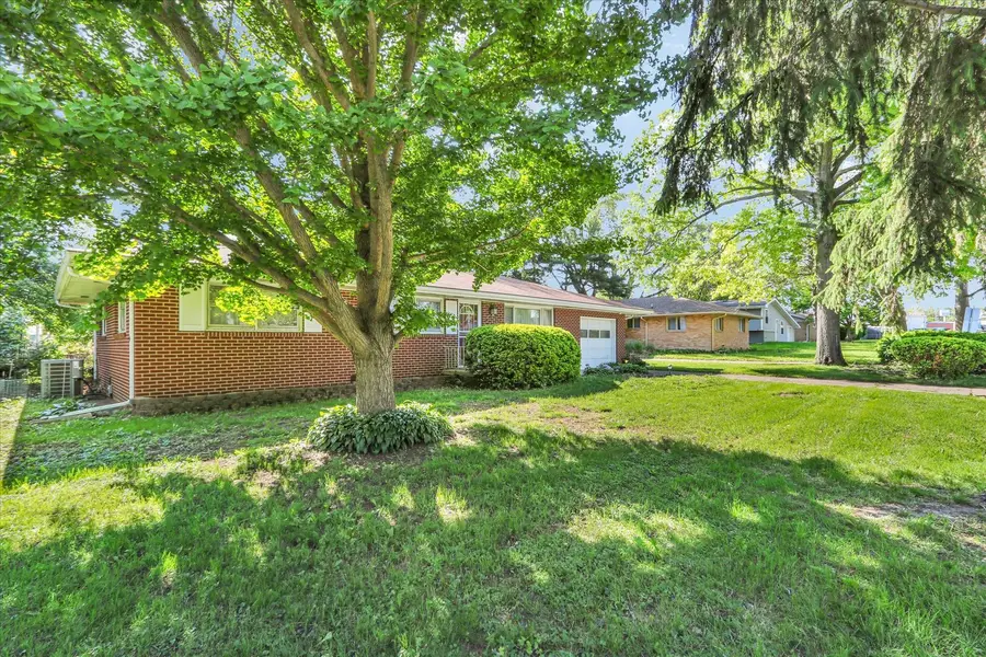 2112 Campbell Drive, Champaign, IL 61820 - #3