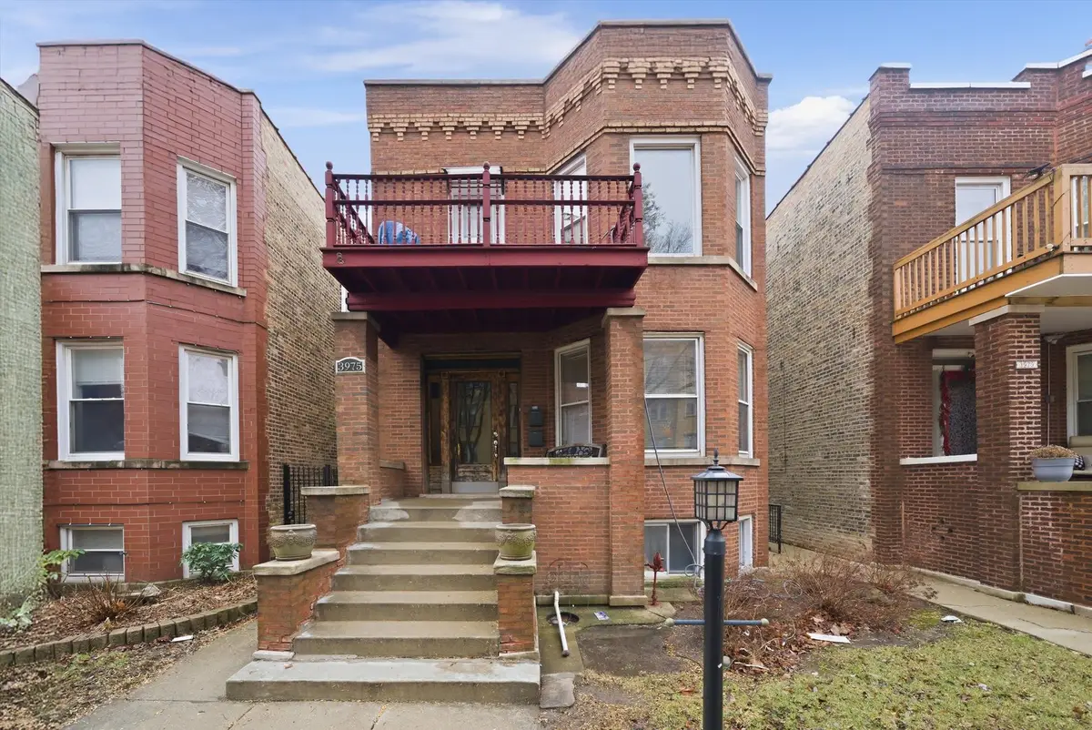 3975 W Barry Avenue, Chicago, IL 60618 - #1